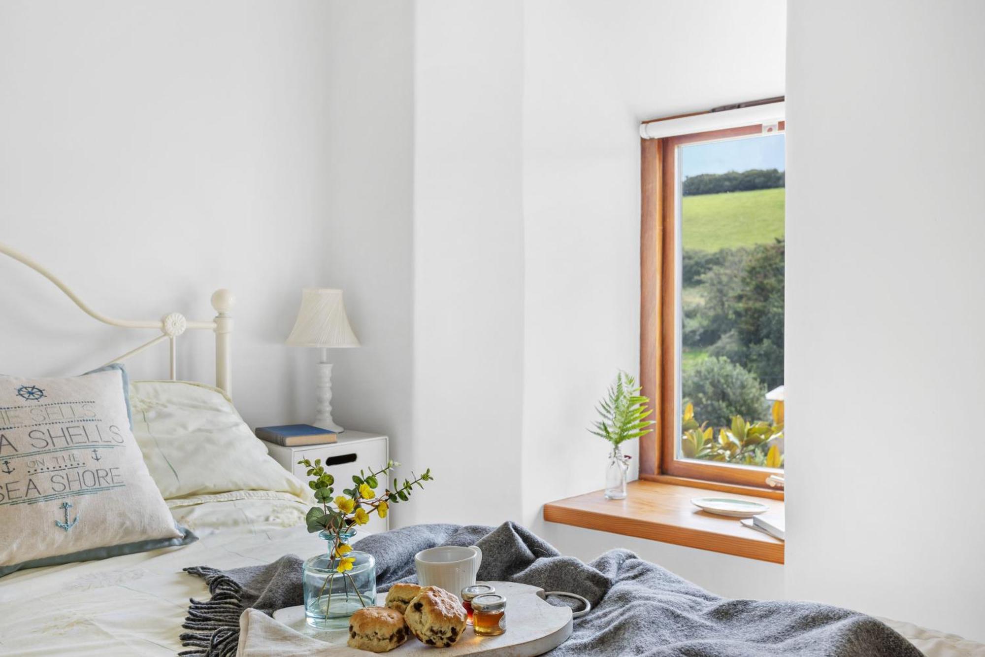 Middle - Tranquil Ideal For Walkers Holiday home Cornworthy