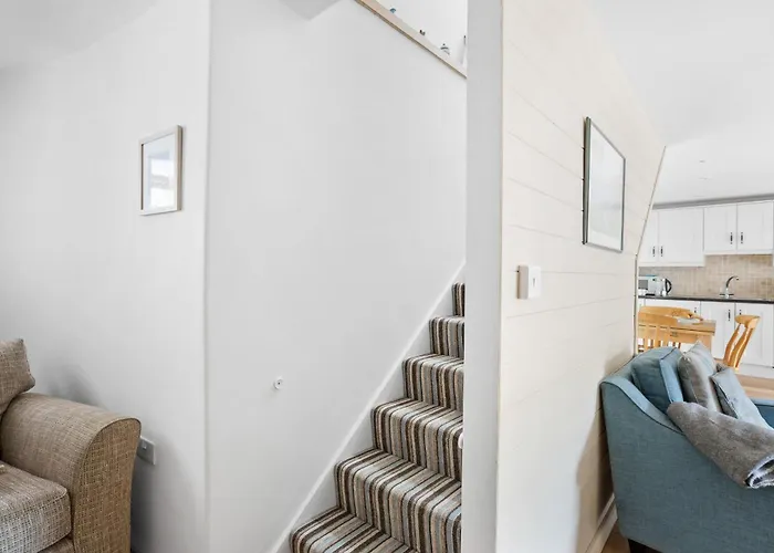 Middle Cottage - Tranquil Cottage Ideal For Walkers