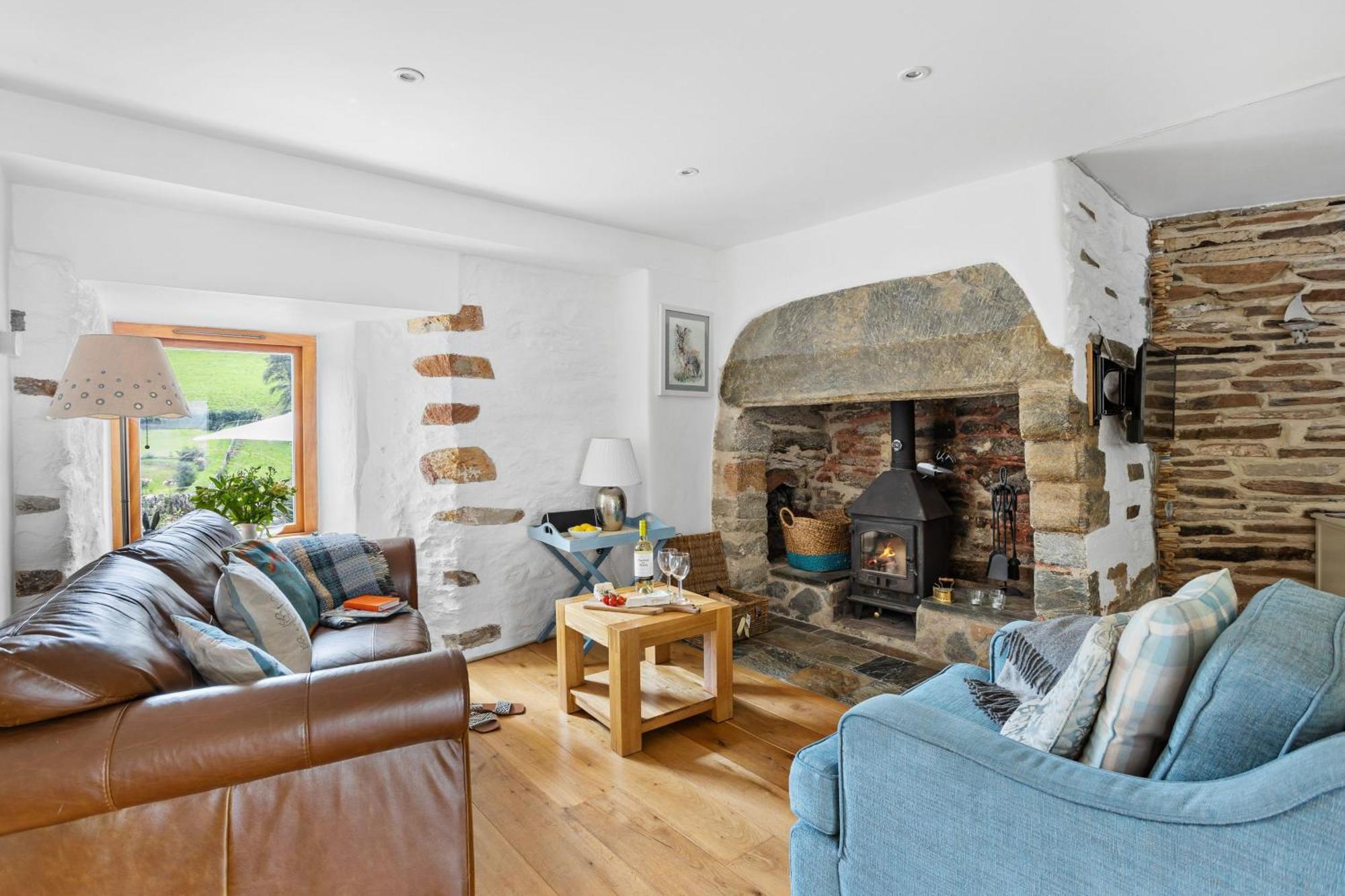 Middle - Tranquil Ideal For Walkers Holiday home *