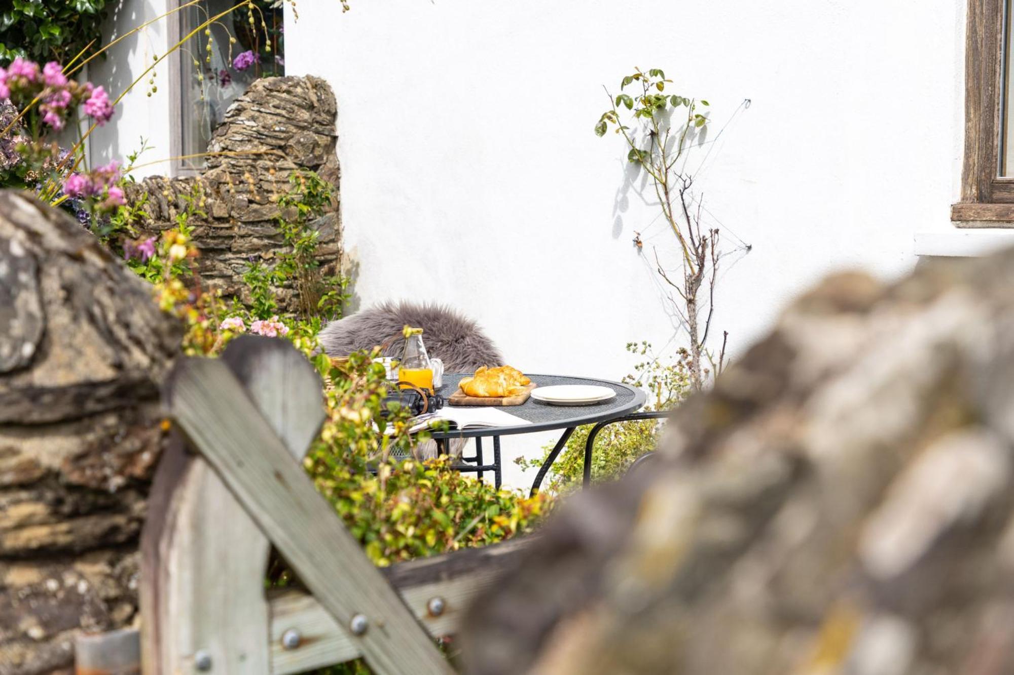 Middle - Tranquil Ideal For Walkers * Cornworthy
