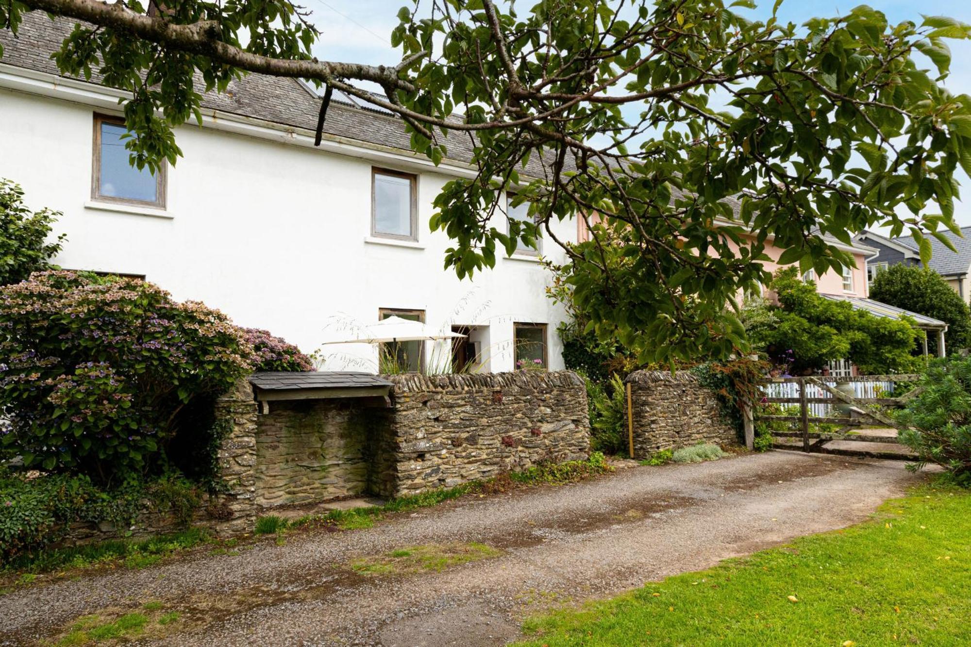 Middle - Tranquil Ideal For Walkers Holiday home